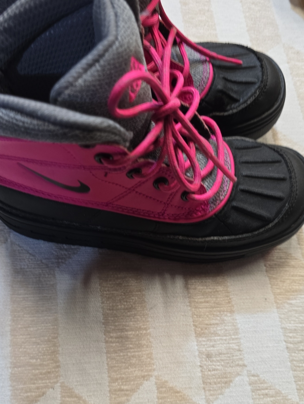 Nike Kids Pink and Black Waterproof Snow Boots